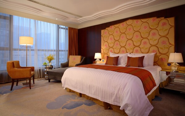 Deluxe Room, 1 King Bed