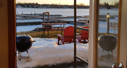 Snug Harbor Inn