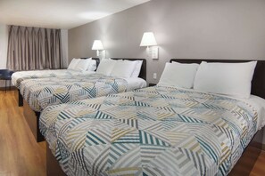 Standard Room, Multiple Beds, Non Smoking | Desk, free WiFi, bed sheets - Motel 6 Lancaster, TX - DeSoto - Lancaster (Lancaster)
