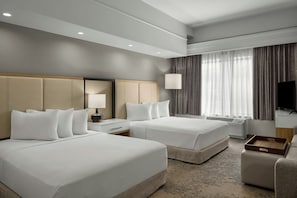 1 bedroom, premium bedding, desk, laptop workspace