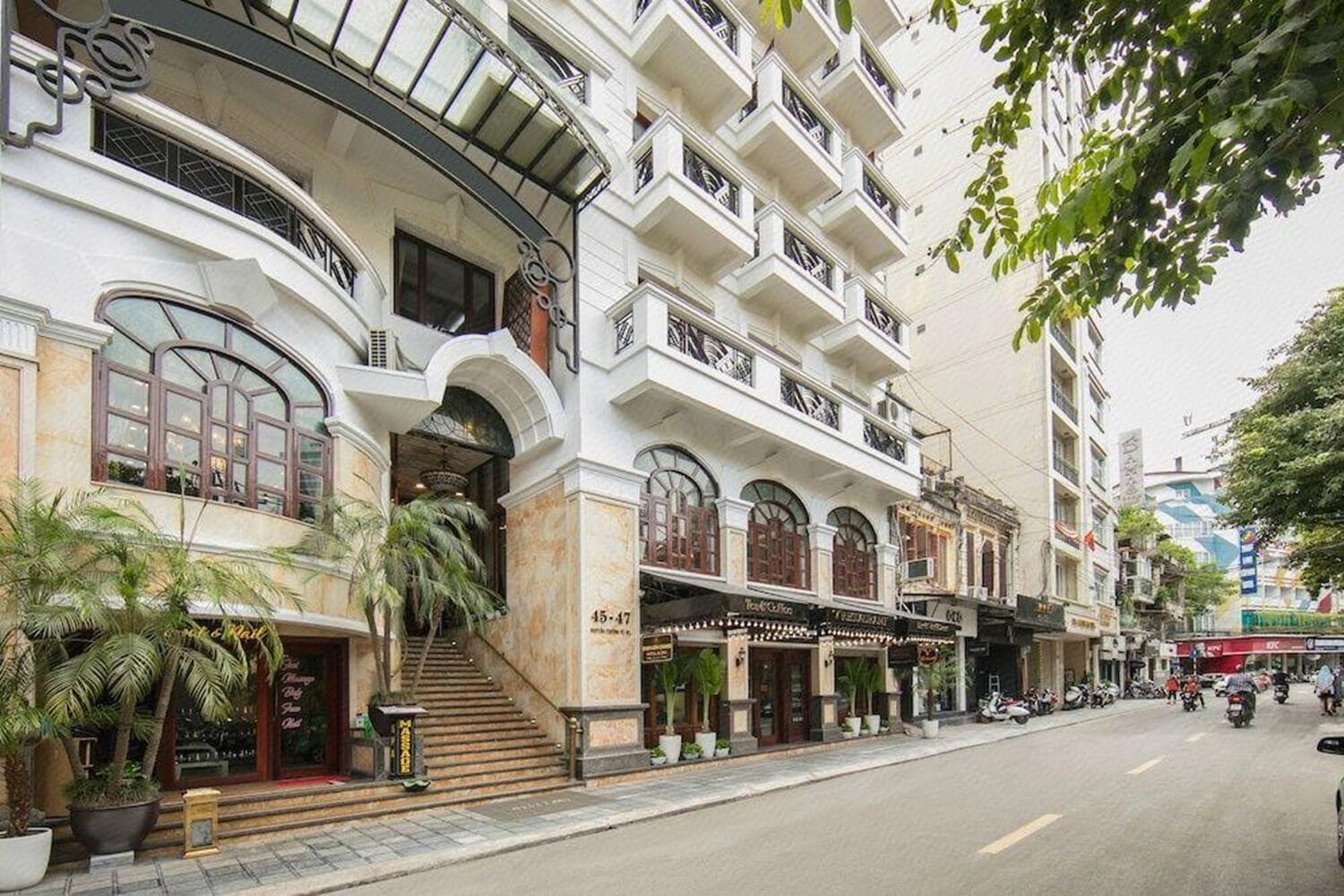Mặt tiền nơi lưu trú