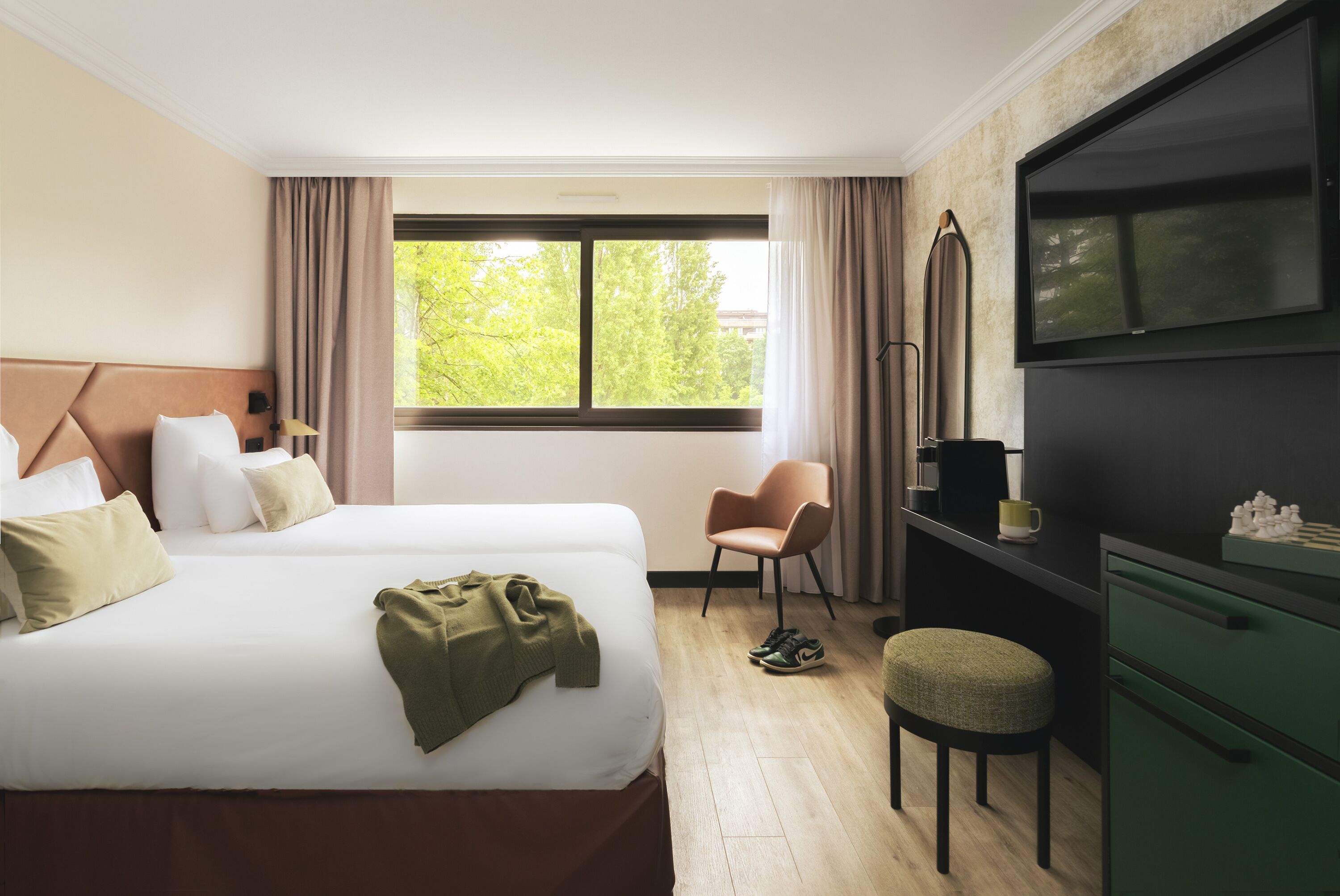Chambre Triple Supérieure | Coffres-forts dans les chambres, bureau
