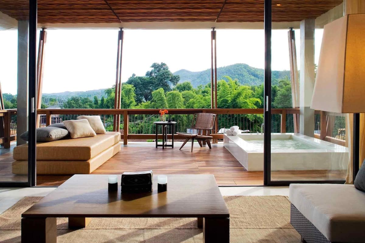 Room, 1 Double Bed (Scenery Pavilion) | Minibar, in-room safe, individually decorated, individually furnished