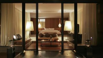 Design Room, 1 Double Bed (Plunge Pool Pavilion) | Minibar, in-room safe, individually decorated, individually furnished