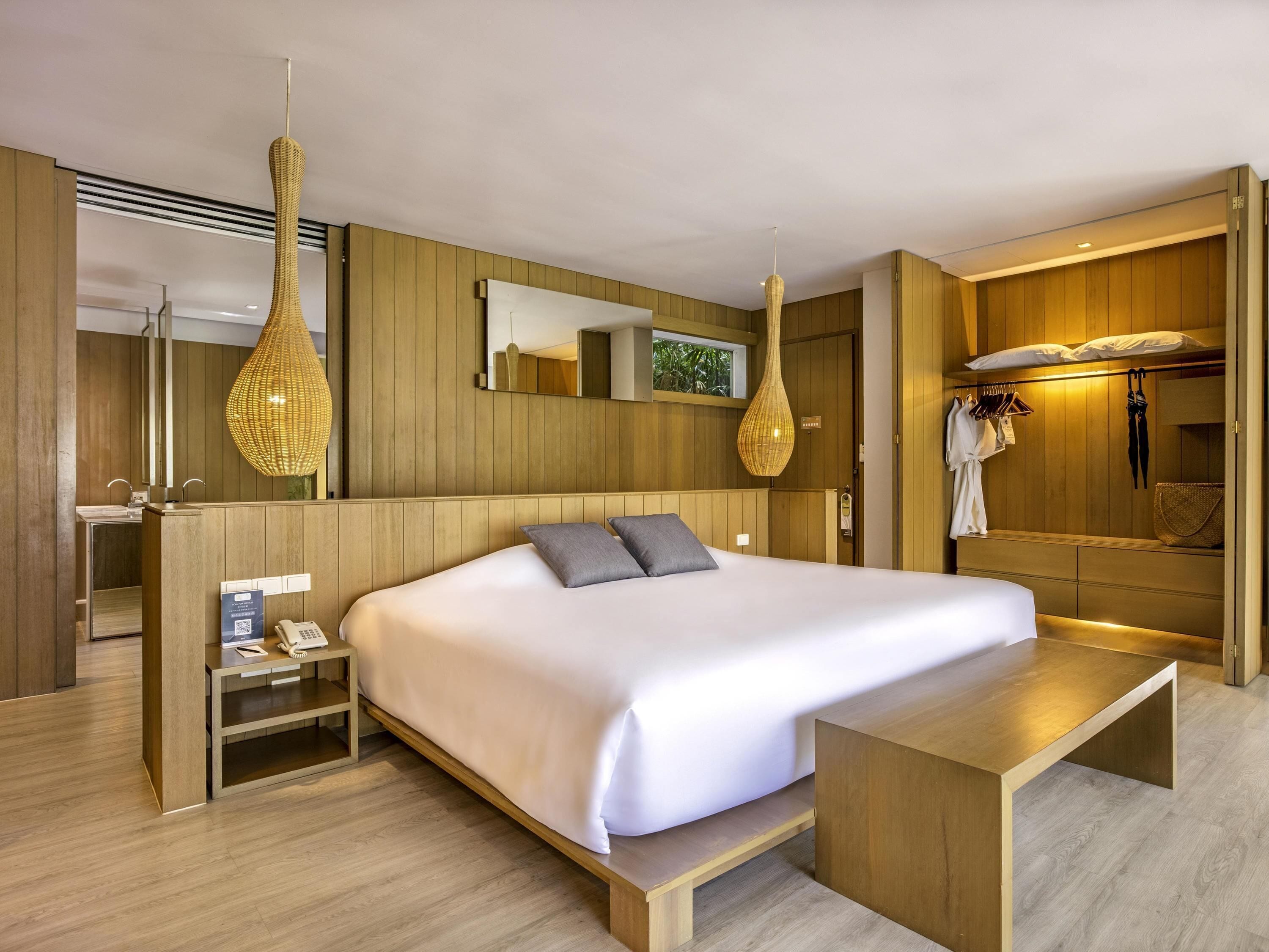 Minibar, coffres-forts dans les chambres, décoration personnalisée