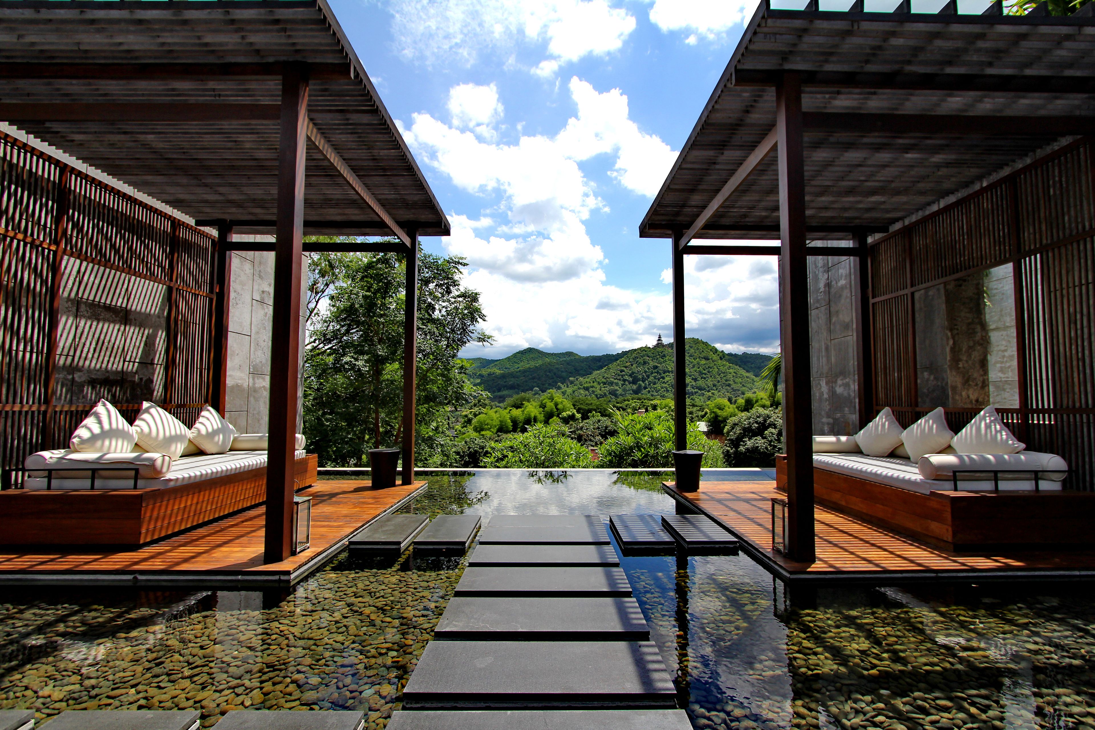 couples treatment room(s), hot tub, body treatments, aromatherapy