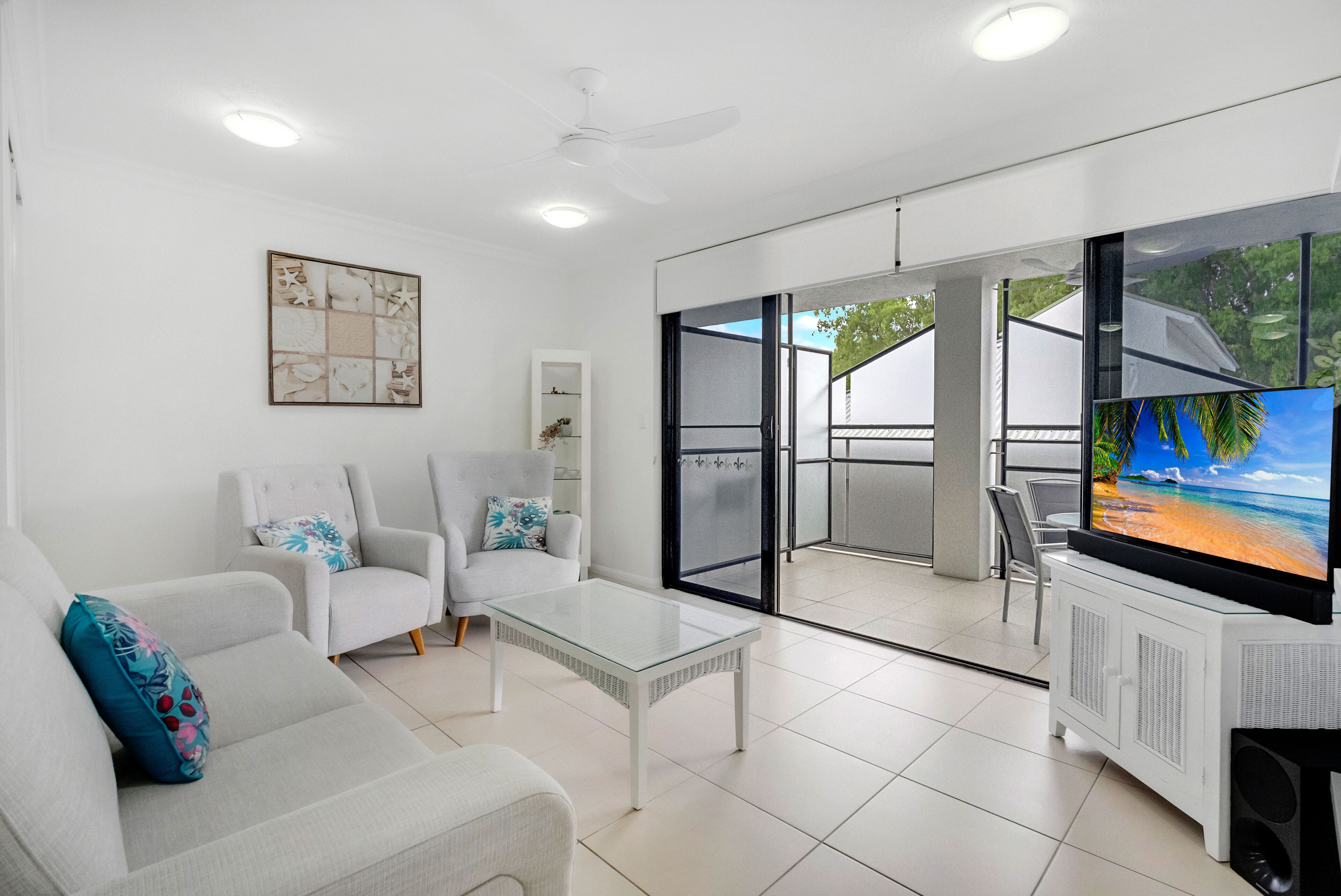 standard apartment, 1 bedroom | individually decorated, individually furnished, blackout curtains