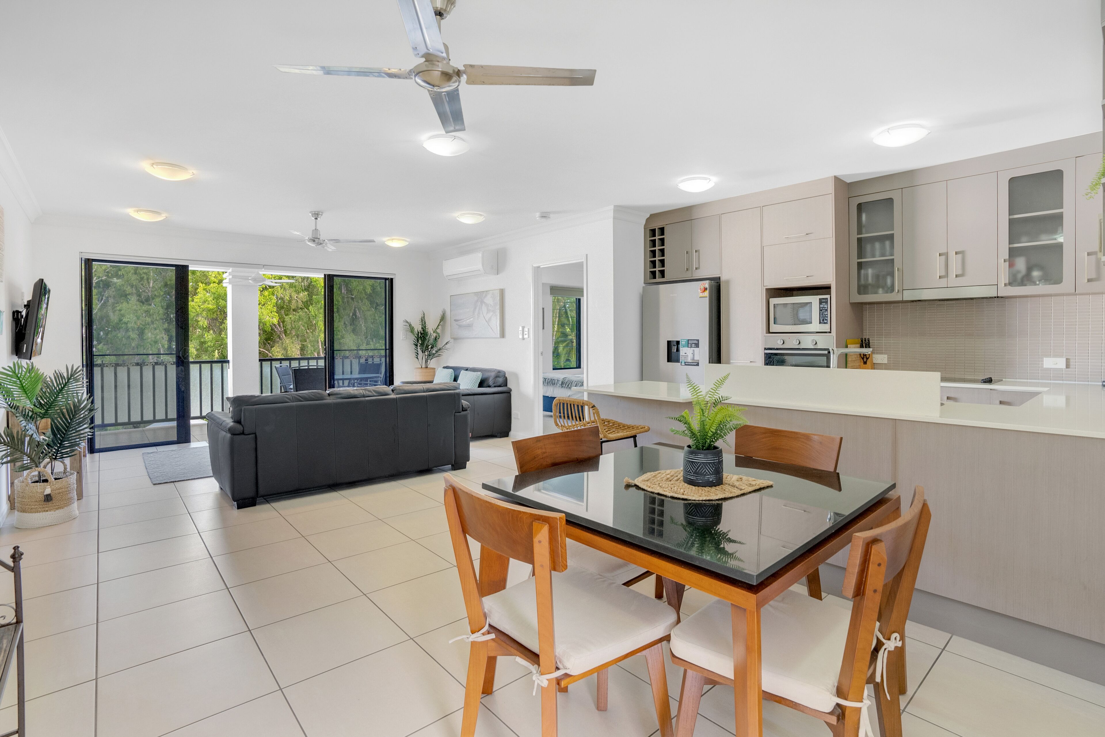 standard apartment, 2 bedrooms | private kitchen | fridge, electric kettle