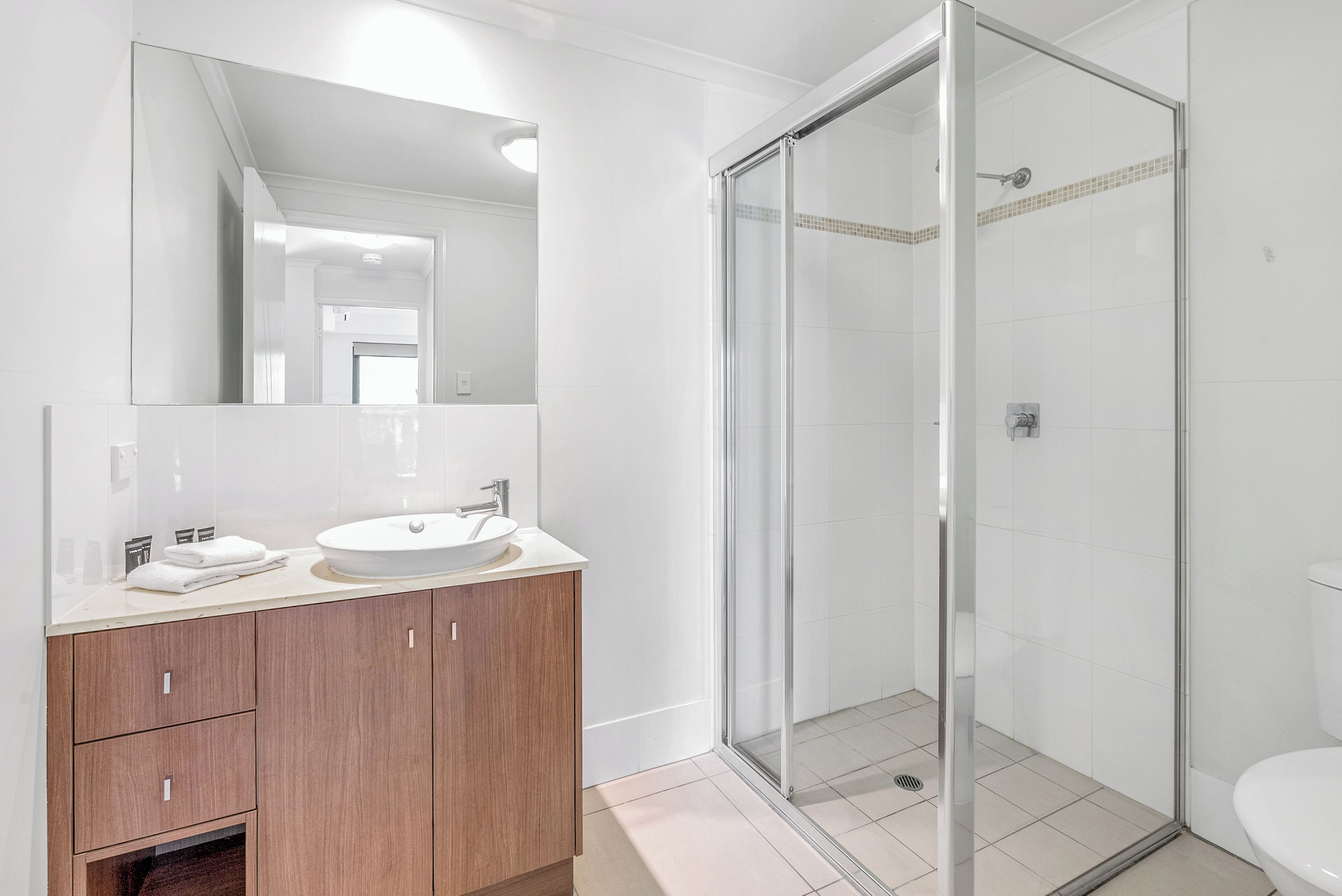 2 bedroom apartment - relax in the cove | bathroom | shower, free toiletries, hair dryer, towels