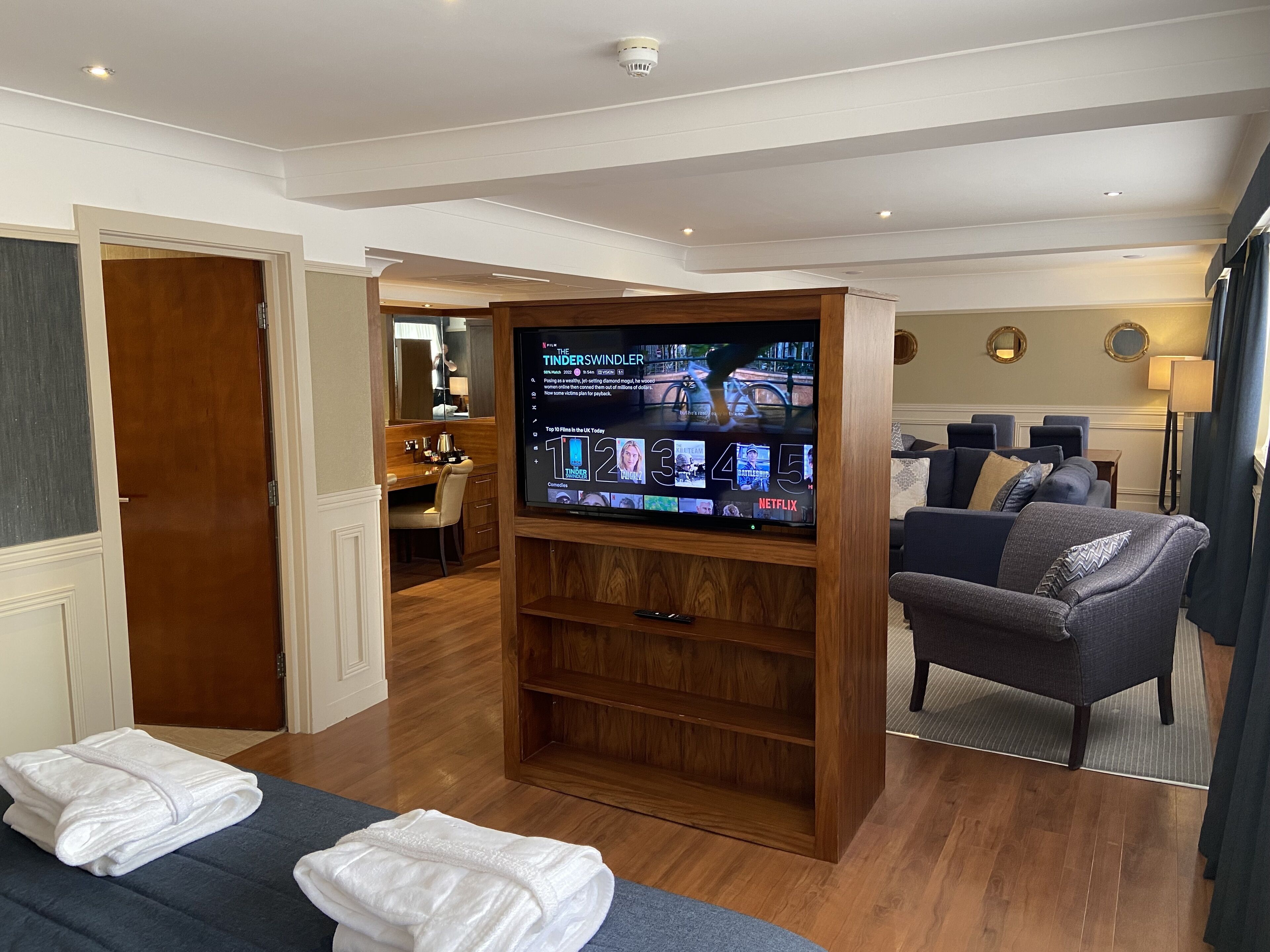 Penthouse | In-room safe, desk, laptop workspace, blackout curtains