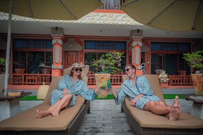 2 outdoor pools - Wina Holiday Villa (Kuta)