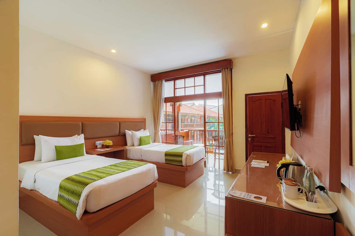 Superior Room, Pool View