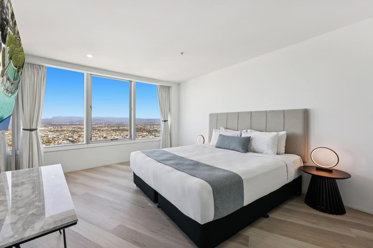 3-Bedroom Spa Apartment