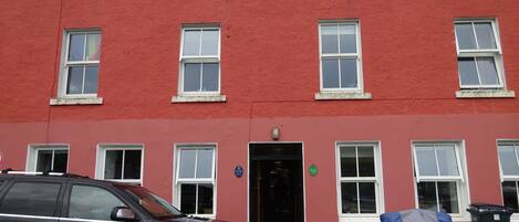 Majoituspaikan julkisivu