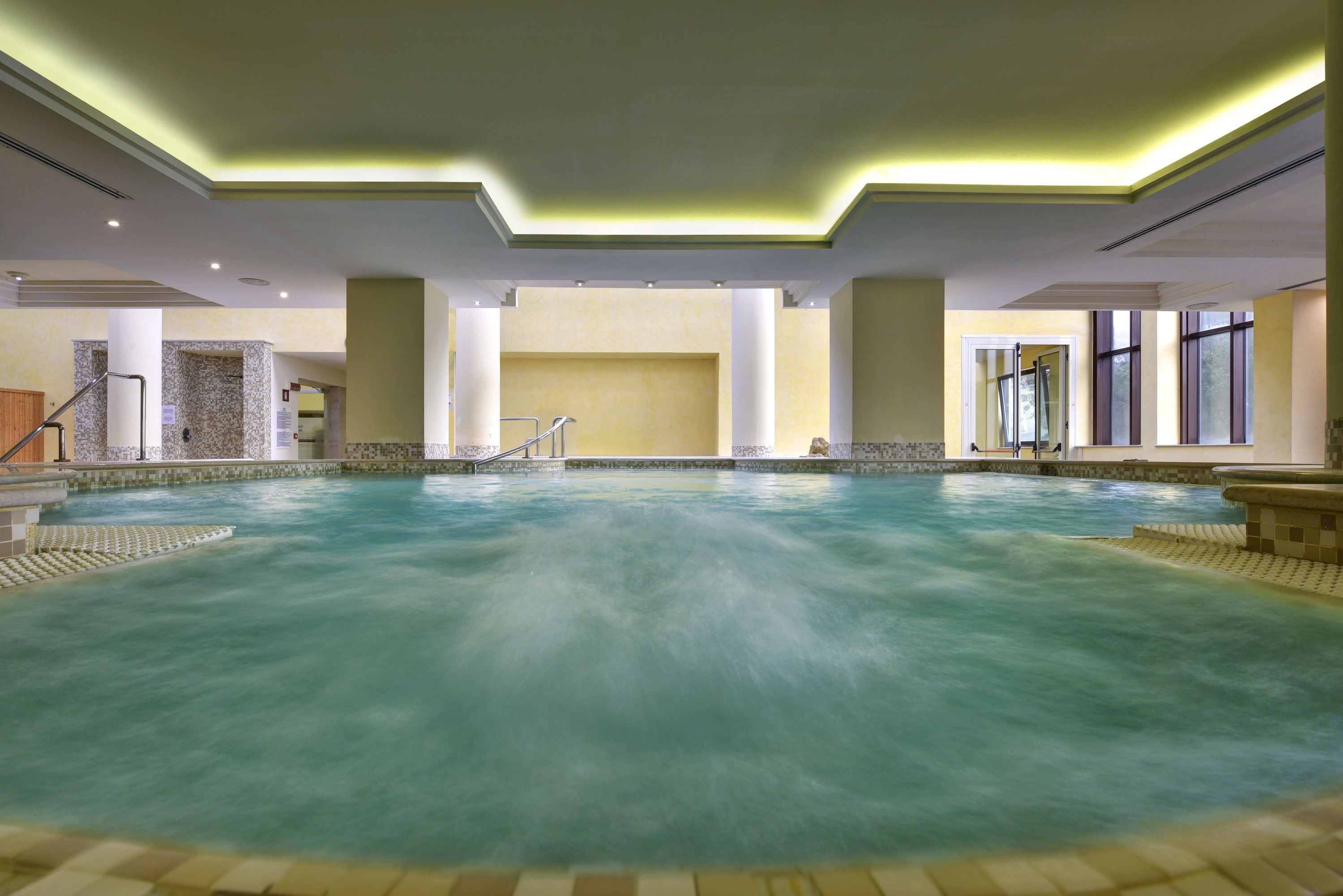 雙人療程室、三溫暖烤箱、浴缸、蒸氣室、溫泉/自然礦物泉、土耳其浴