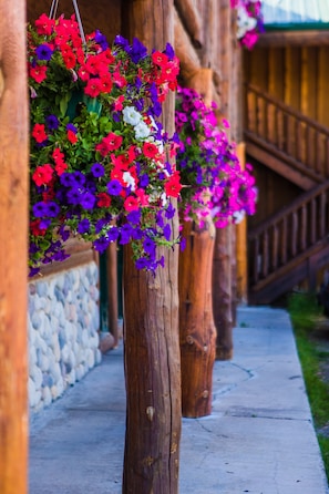 Front of property - Anglers Lodge (Island Park)