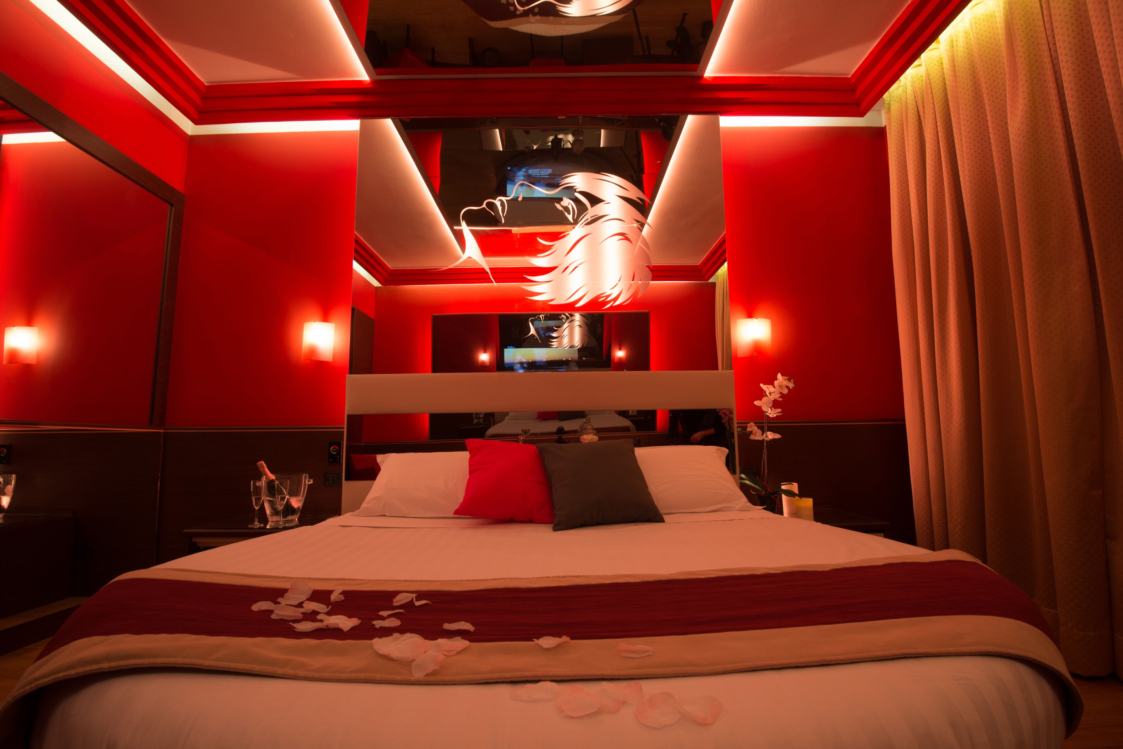 Couette en duvet d'oie, minibar, coffres-forts dans les chambres