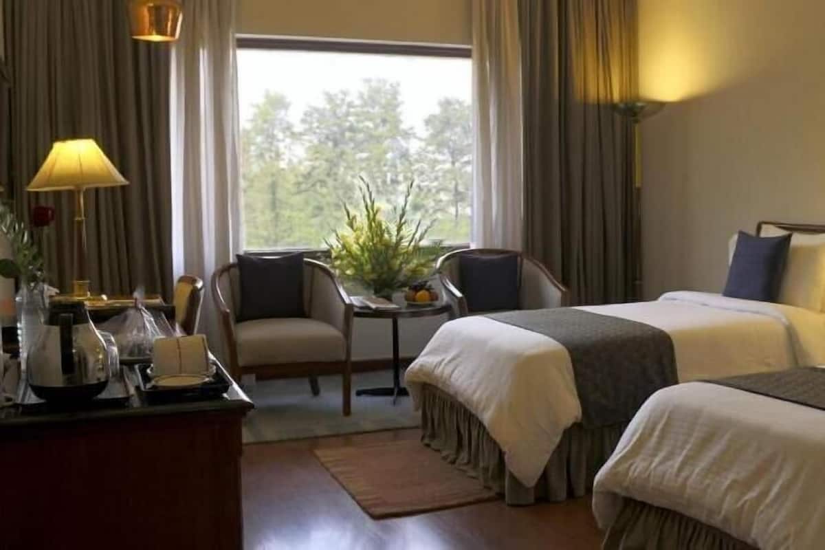 In-room safe, desk, soundproofing, iron/ironing board