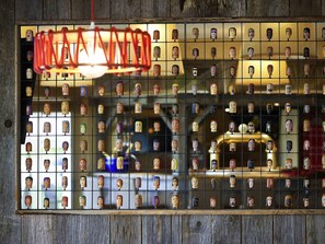 Bar (in der Unterkunft)