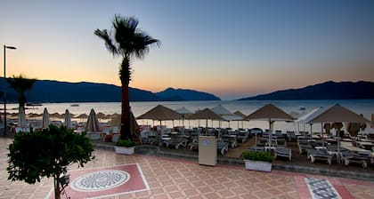 Romance Beach Hotel