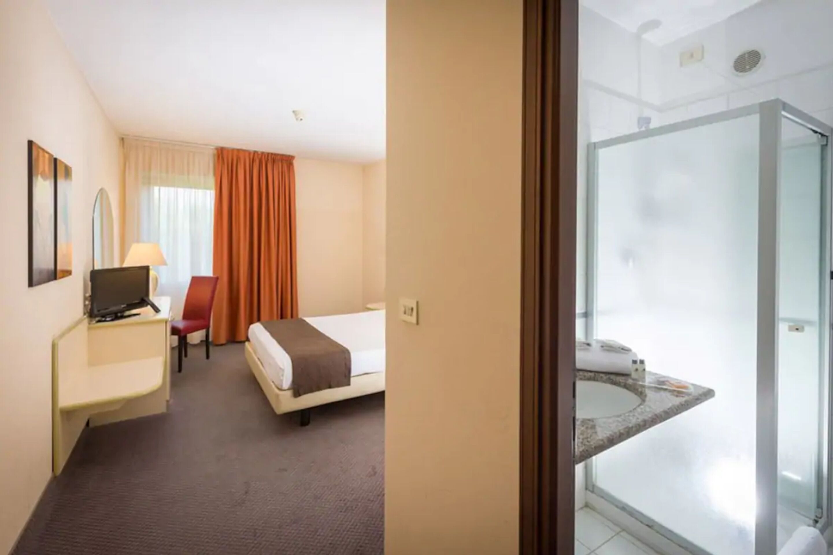 superior double room | down duvets, minibar, in-room safe, individually decorated
