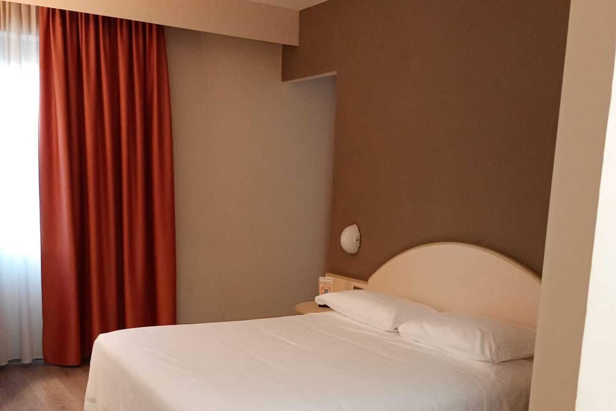 Triple Room | Down duvets, minibar, in-room safe, individually decorated