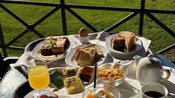 Bao gồm bữa sáng buffet hàng ngày