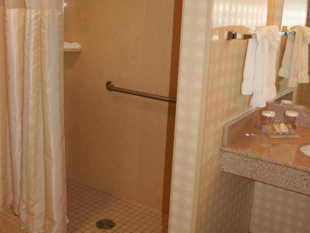 Bathroom | Hair dryer, towels, soap, shampoo