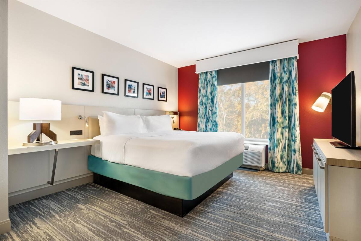 Suite, 1 Bedroom | In-room safe, iron/ironing board, cribs/infant beds, rollaway beds