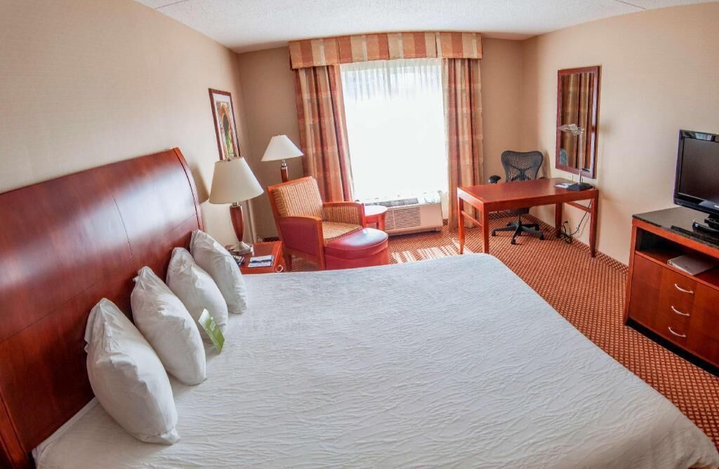 In-room safe, iron/ironing board, cribs/infant beds, rollaway beds