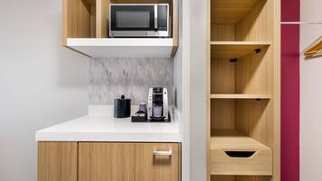 In-room safe, iron/ironing board, cribs/infant beds, rollaway beds