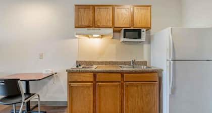 Extended Stay America Select Suites - Indianapolis - Lawrence