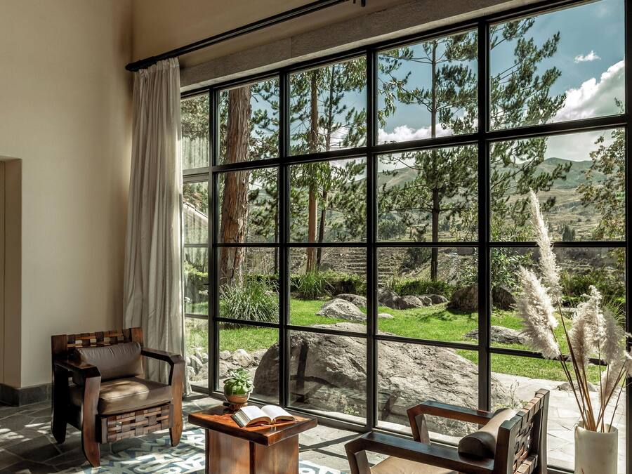 Couples treatment rooms, sauna, body treatments, aromatherapy