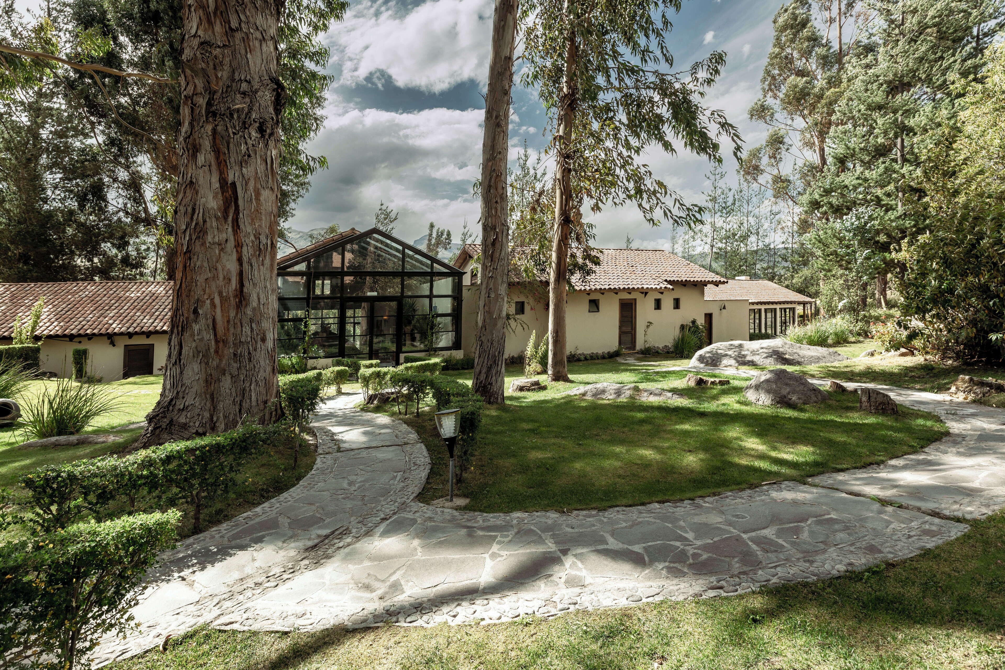 Salas de tratamiento para parejas, sauna y tratamientos corporales 