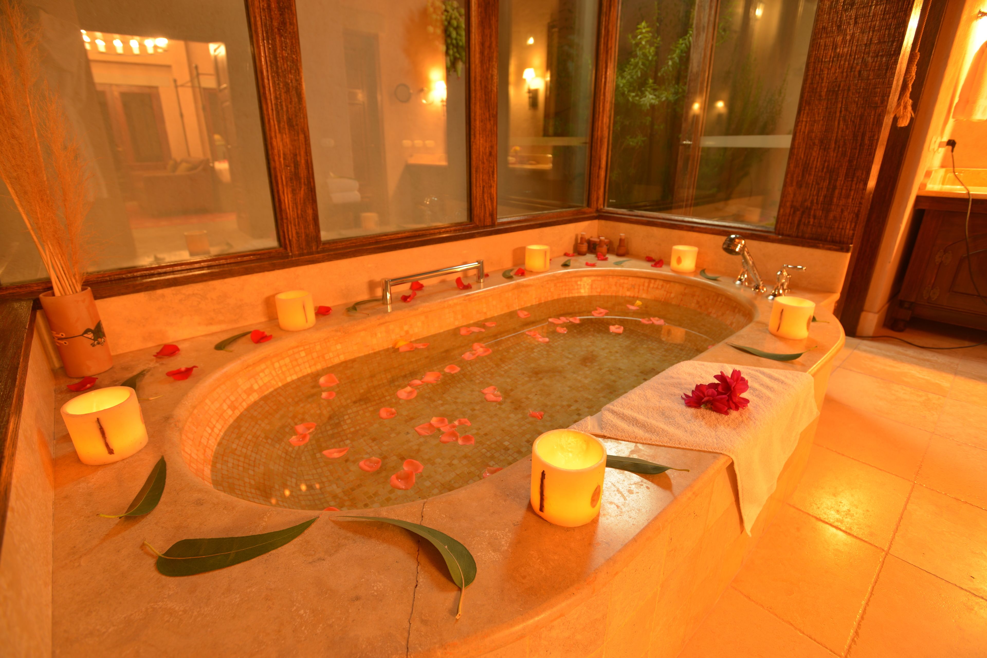 superior room, 1 king bed | egyptian cotton sheets, premium bedding, down duvets, in-room safe