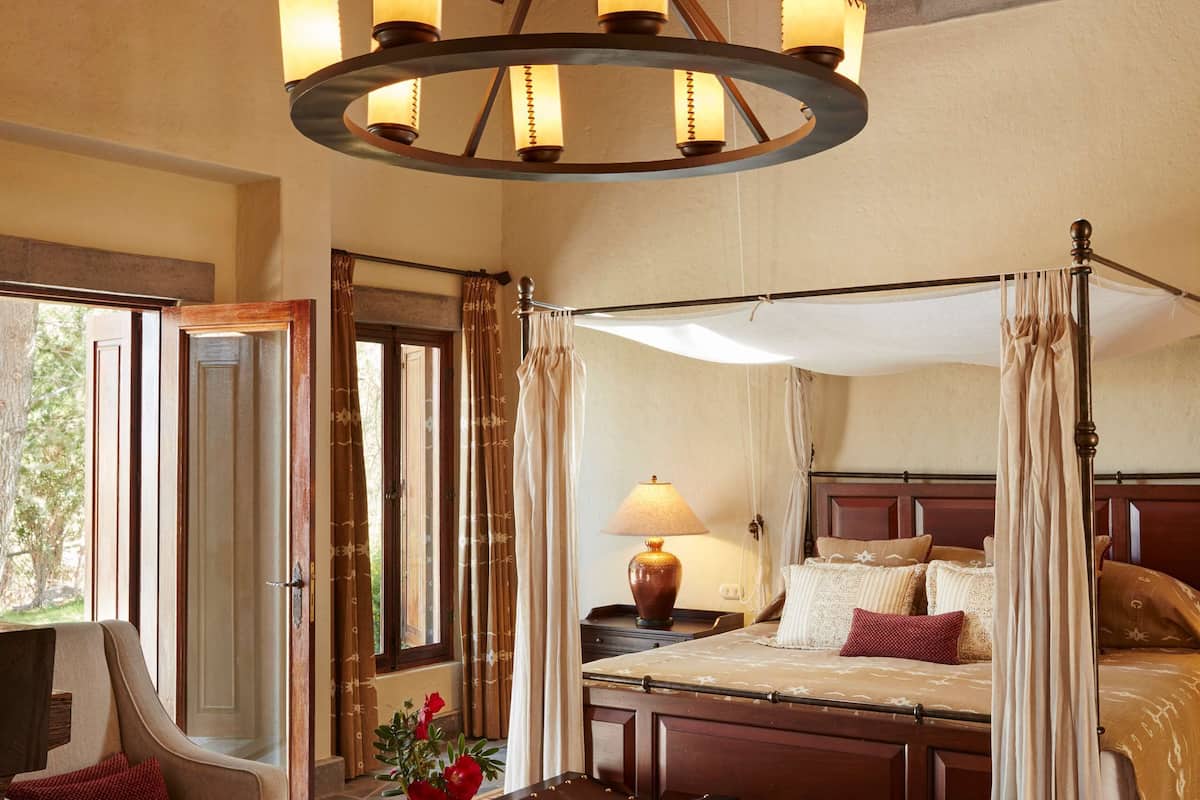 presidential suite (casita) | egyptian cotton sheets, premium bedding, down duvets, in-room safe