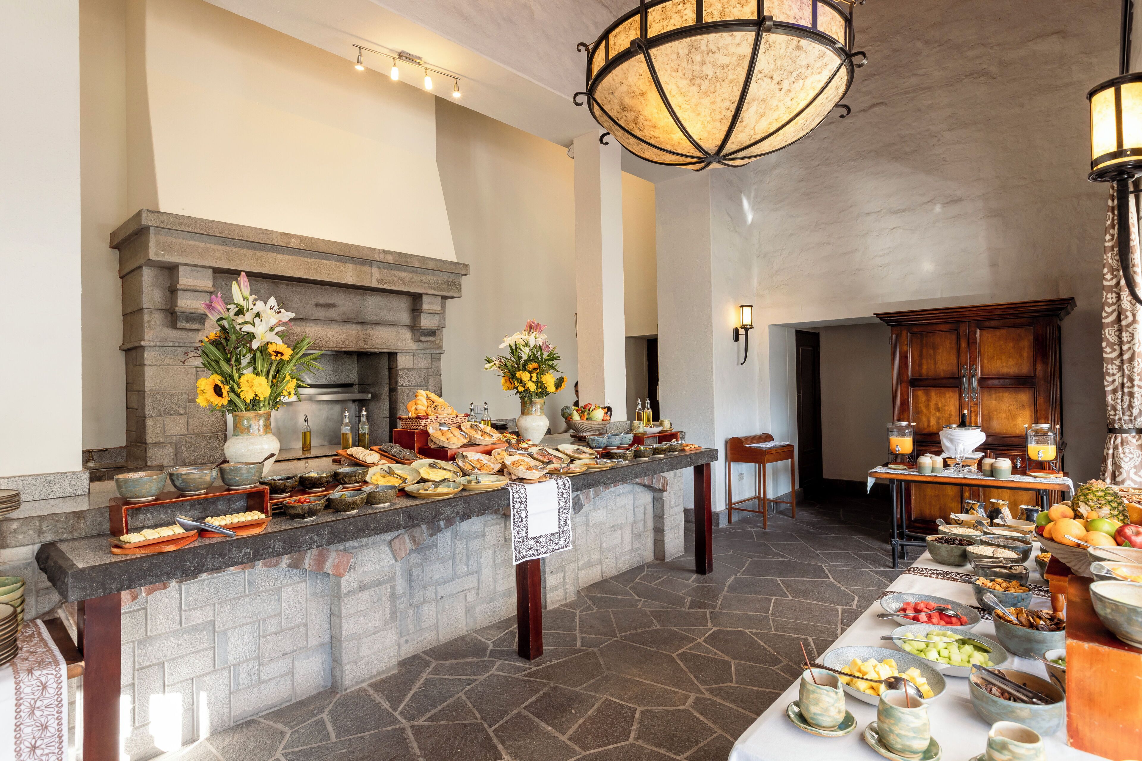 Free daily full breakfast 