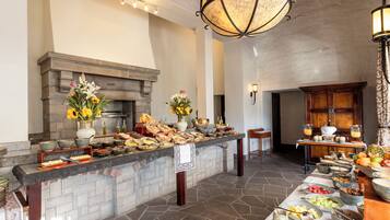 Tägliches inbegriffenes großes Frühstück