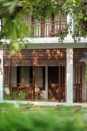 Deluxe-Zweibettzimmer (Ground Floor) | Terrasse/Patio
