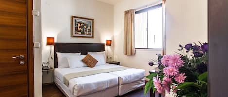 Double or Twin Room | In-room safe, desk, iron/ironing board, free WiFi
