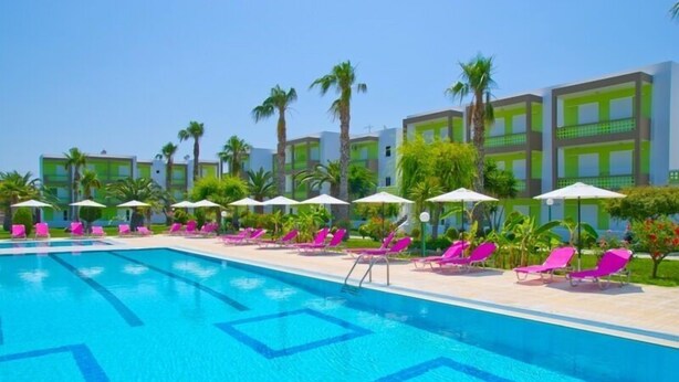 Outdoor pool - Giakalis ApartHotel (Kos)