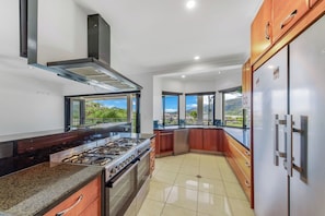 Full-size fridge, microwave, stovetop, espresso maker