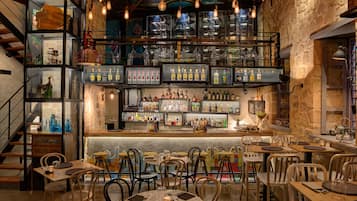 3 bars/lounges, poolside bar
