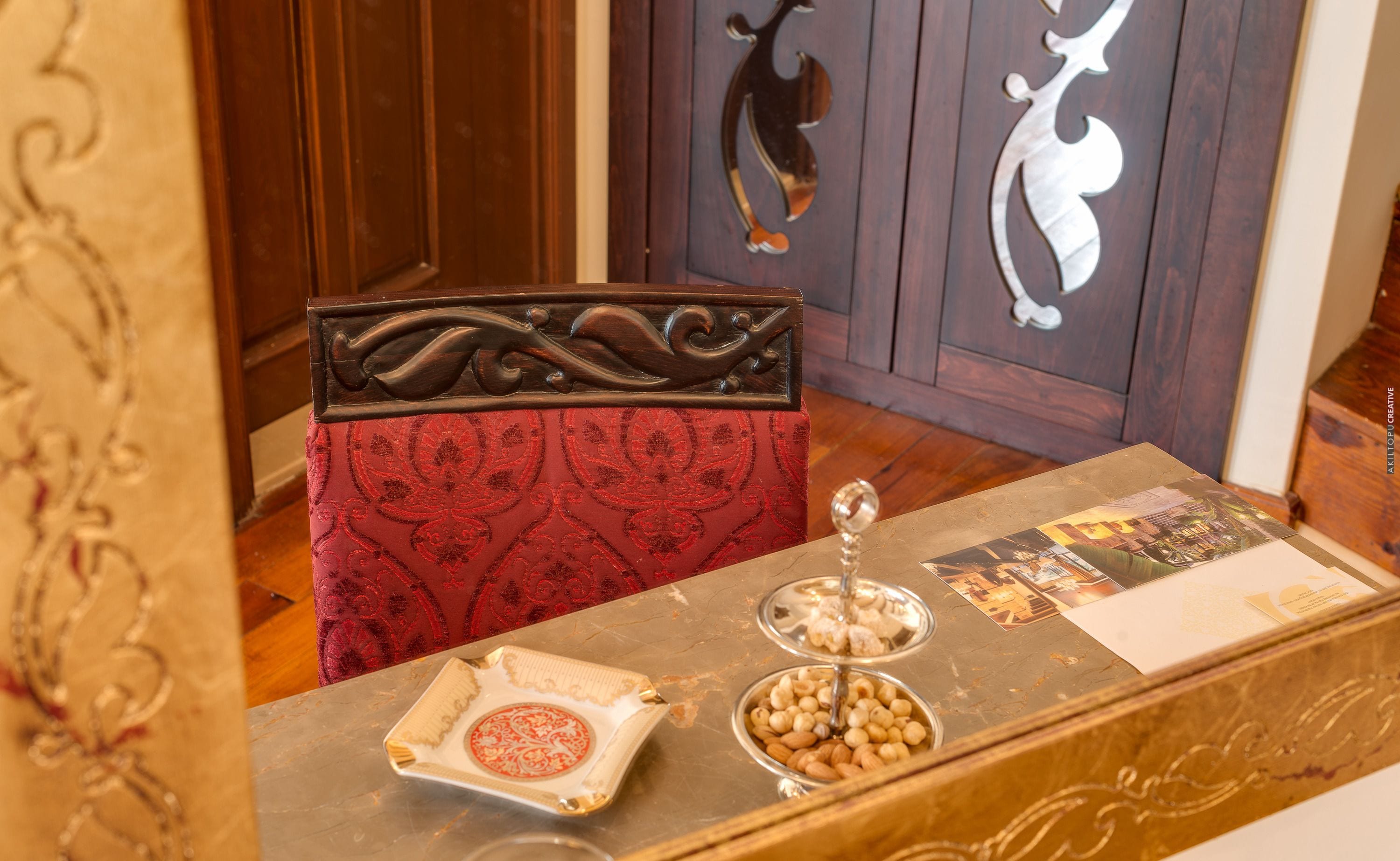 deluxe room, 1 king bed | room amenity