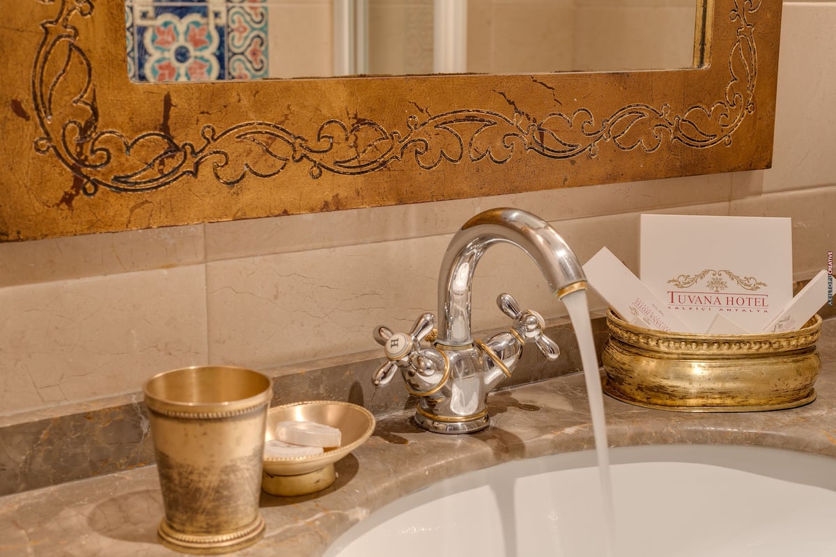 deluxe room, 1 king bed | view from room