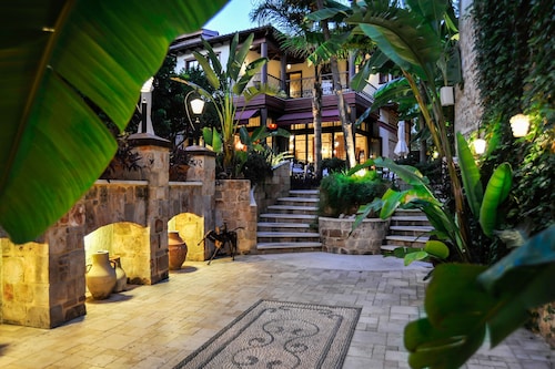 Tuvana Hotel - Special Class