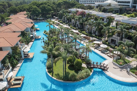 Lake House Family Pool View | 1 bedroom, premium bedding, free minibar, in-room safe