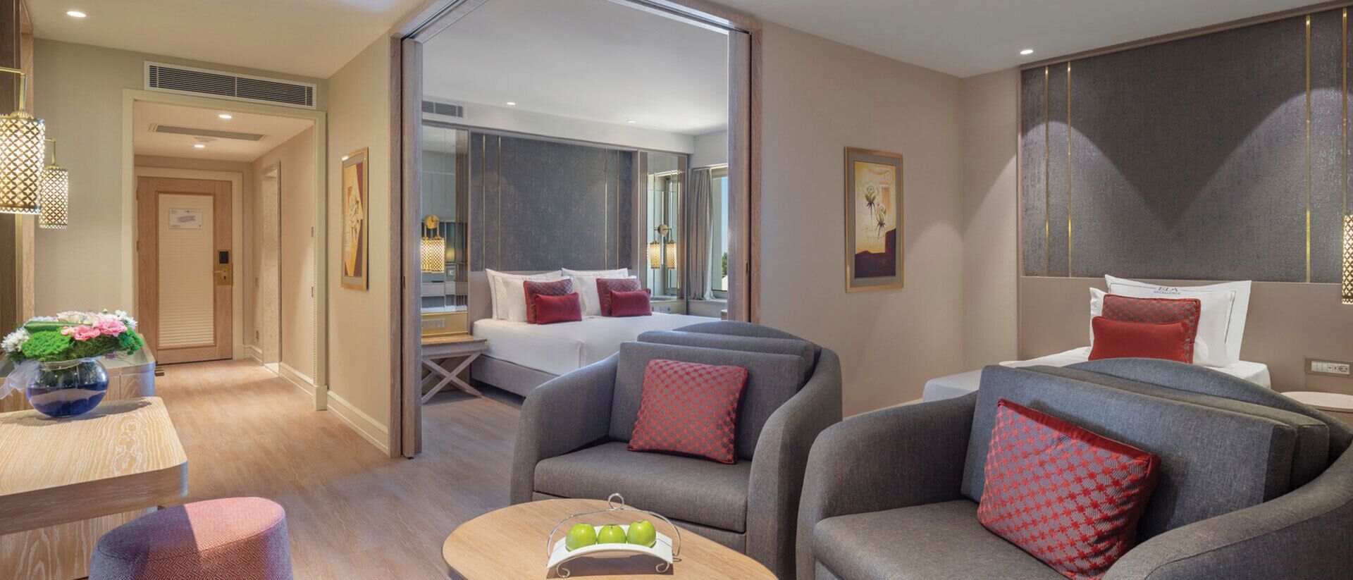 Family Corner Room | Premium bedding, free minibar, in-room safe, individually decorated