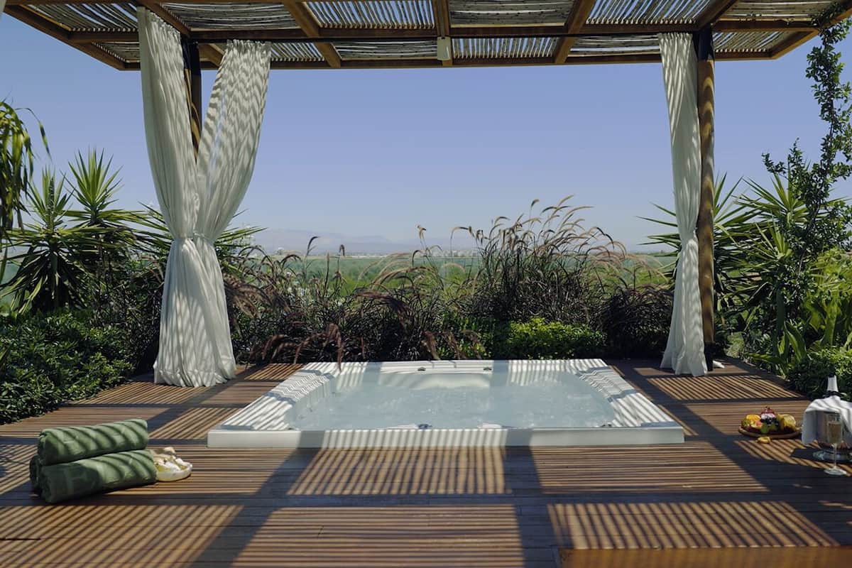 Premium bedding, free minibar, in-room safe, individually decorated