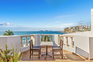 Caja de seguridad en la habitación y decoración personalizada 